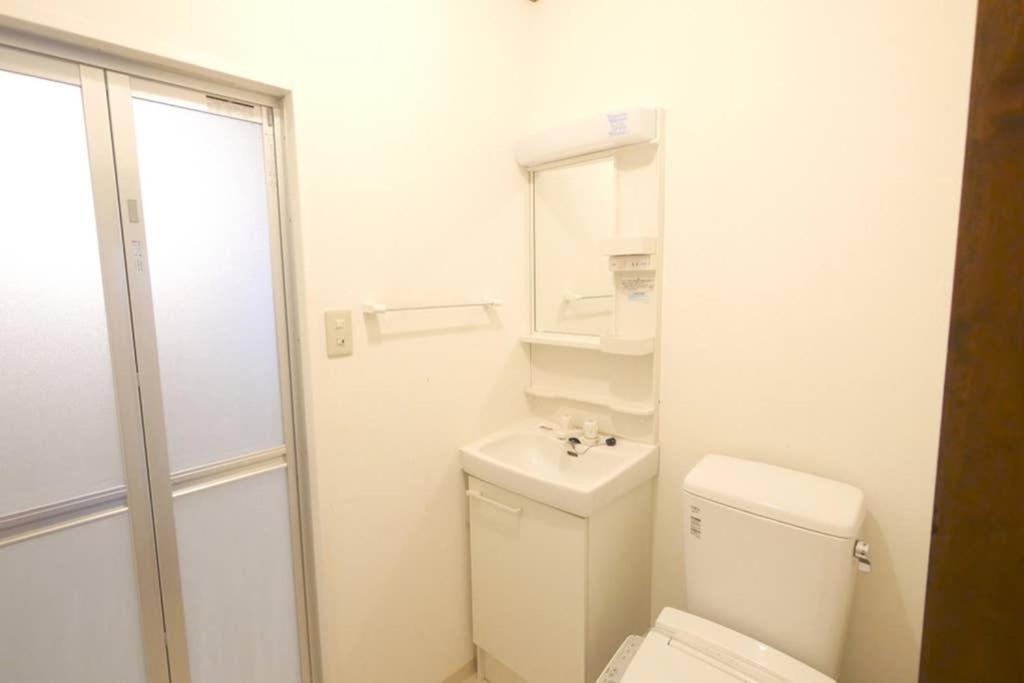 マスク配布ありa5 新宿10分 10人宿泊可能 出張在宅勤務に最適!!宿泊型テレワークスペース!!Wifi完備 回線安定してます!!長期宿泊受付中 Tokyo prefektur Exteriör bild